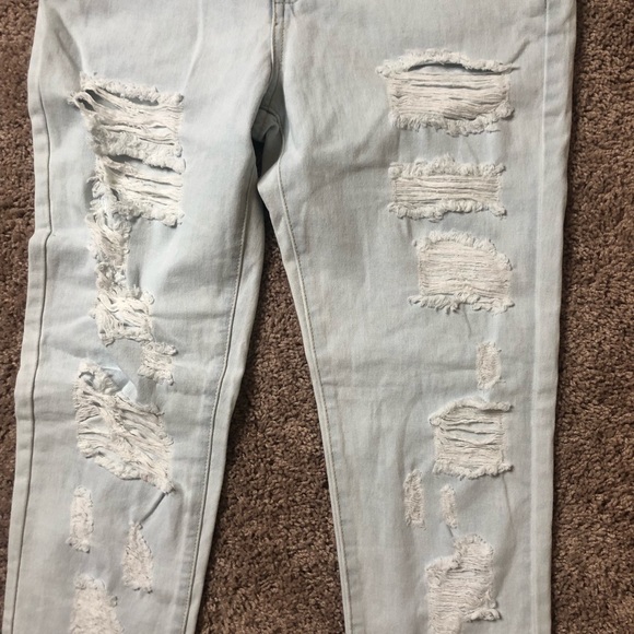 Boyfriend Fit Jeans - Picture 2 of 3